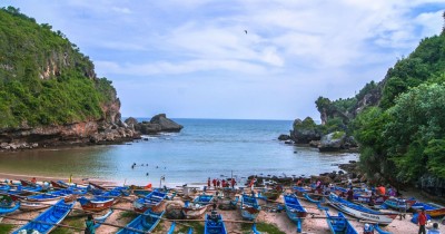 Pantai Ngrenehan, Surga Tersembunyi di Yogyakarta