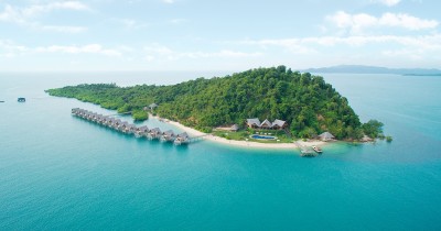 Pulau telunas, Menikmati Tinggal di Resort yang Menyajikan Pemandangan Alami