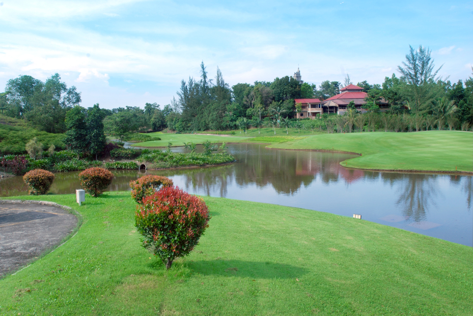 Padang Golf Southlinks Batam : Harga Tiket, Foto, Lokasi, Fasilitas dan Spot