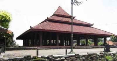 Masjid Setono Gedong​, Salah Satu Situs Religi yang Terdapat di Kediri
