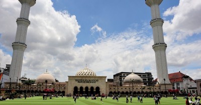 Masjid Raya Bandung, Masjid Dengan Panorama Indah Dari Atas Menara