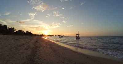 Wisata Pantai Siring Kemuning, Surga Tersembunyi di Madura