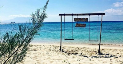 Wisata Pulau Tabuhan, Destinasi Asyik untuk Berselancar