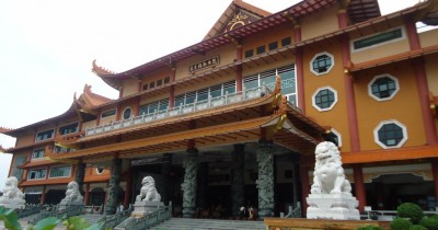 Maha Vihara Adhi Maitreya, Vihara Terbesar Nan Indah di Jantung Kota Medan