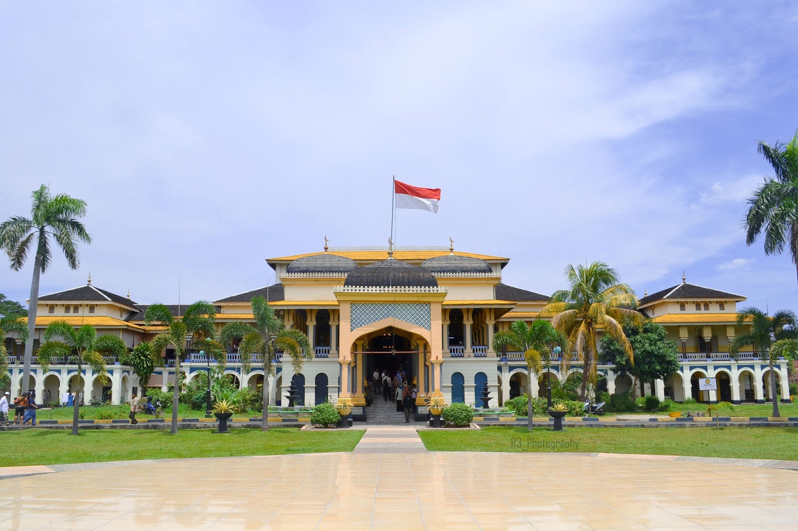 Istana Maimun : Harga Tiket, Foto, Lokasi, Fasilitas dan Spot