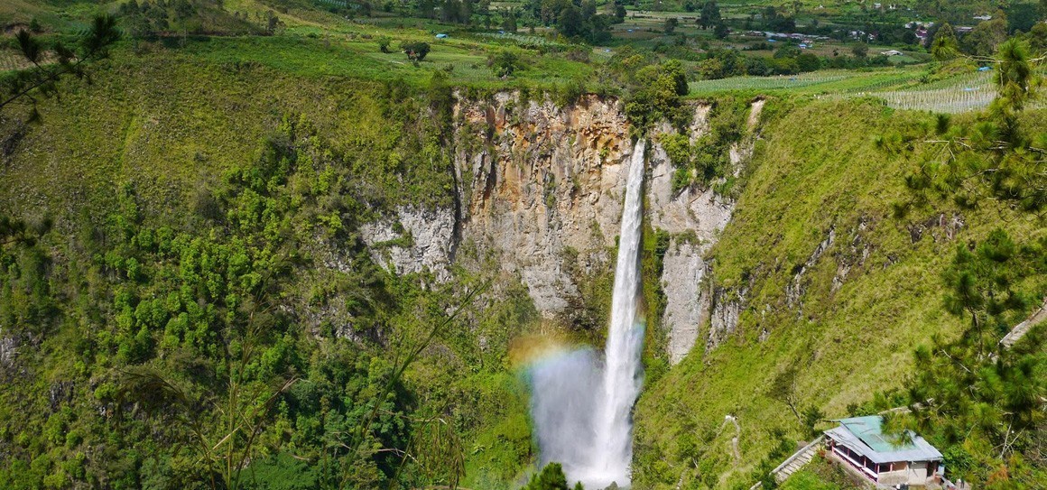 Air Terjun Sipiso Piso, Berwisata Sambil Menikmati Indahnya Alam