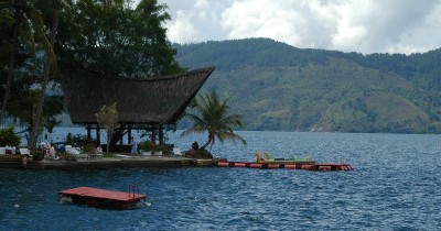 Pulau Samosir, Berwisata Sambil Mengenali Kebudayaan Suku Batak
