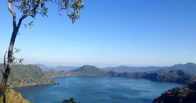 Danau Sano Nggoang : Fasilitas, Rute, Jam Buka, Harga Tiket dan Daya Tarik