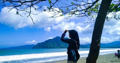 Pantai Prigi : Tiket Harga Masuk, Foto dan Lokasi
